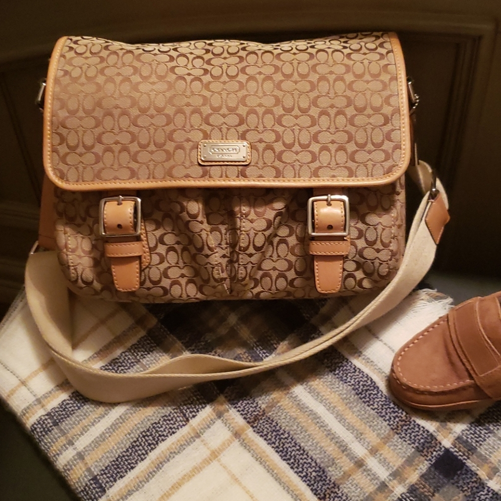 💥HP💥Coach Signature Voyager Crossbody Messenger